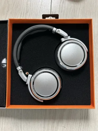 Neumann Studio Headphones & Earbuds 