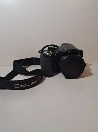 Casio Exilim EX-FH20 Digital Cameras